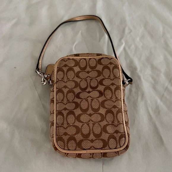 Coach Camera Case - Picture 2 of 4